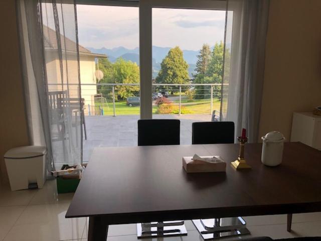 Velden View Ferienwohnung Mit Grosser Sonnenterrasse Und See- Und Karawankenblick Фельден-ам-Вёртер-Зе Экстерьер фото
